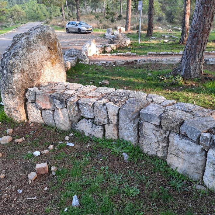 רכס הר הרוח – מצפור נוף, חניון ושביל טיול