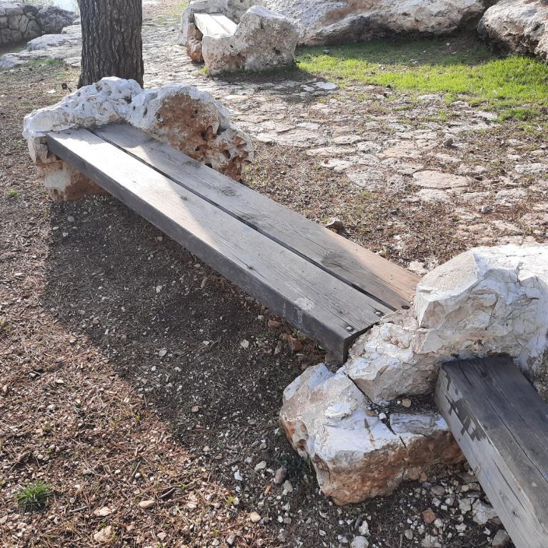 רכס הר הרוח – מצפור נוף, חניון ושביל טיול