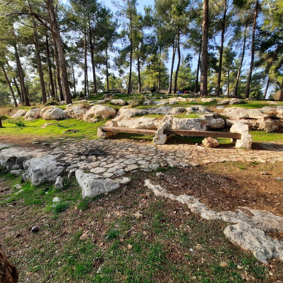 רכס הר הרוח – מצפור נוף, חניון ושביל טיול