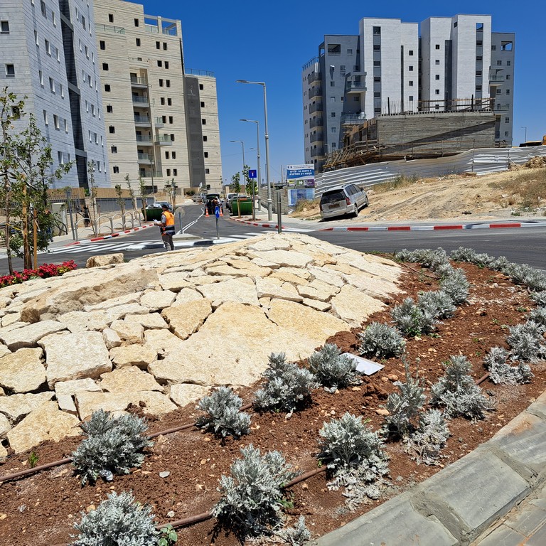 ככר תנועה בבית אל